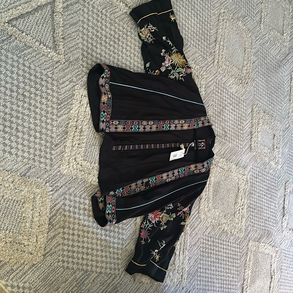 Johnny Was Embroidered Open Tunic Size Medium